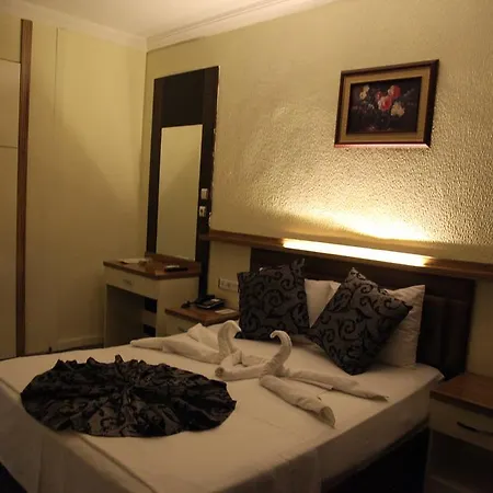 Hotel Efes 2*